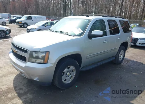 2010 Chevrolet Tahoe Lt z USA, uszkodzony, nr VIN 1GNUKBE01AR277793